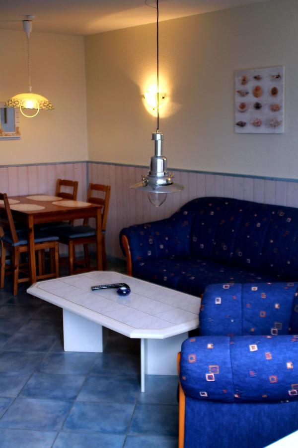 Karstens Gasthof Nordhastedt エクステリア 写真