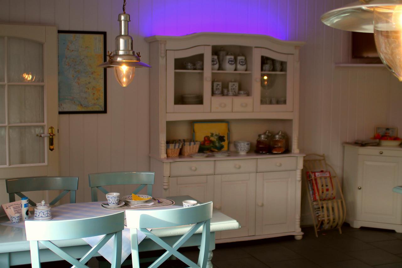 Karstens Gasthof Nordhastedt エクステリア 写真