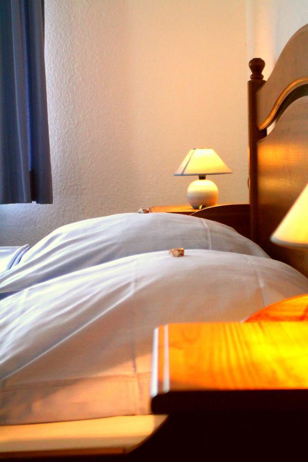 Karstens Gasthof Nordhastedt エクステリア 写真