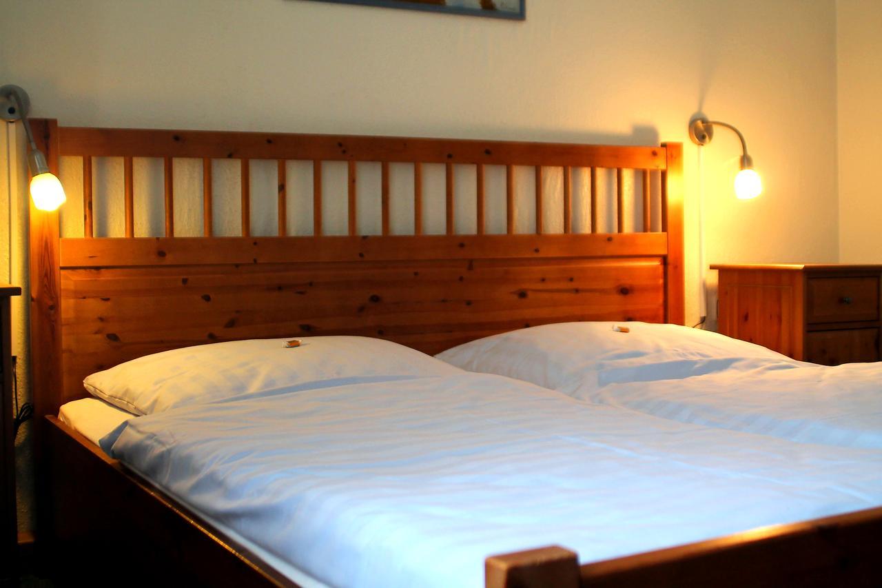 Karstens Gasthof Nordhastedt エクステリア 写真