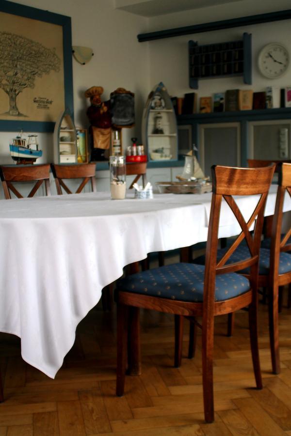 Karstens Gasthof Nordhastedt エクステリア 写真