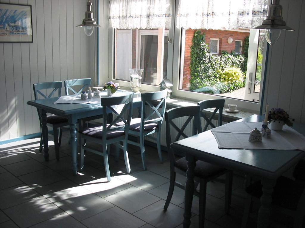 Karstens Gasthof Nordhastedt エクステリア 写真
