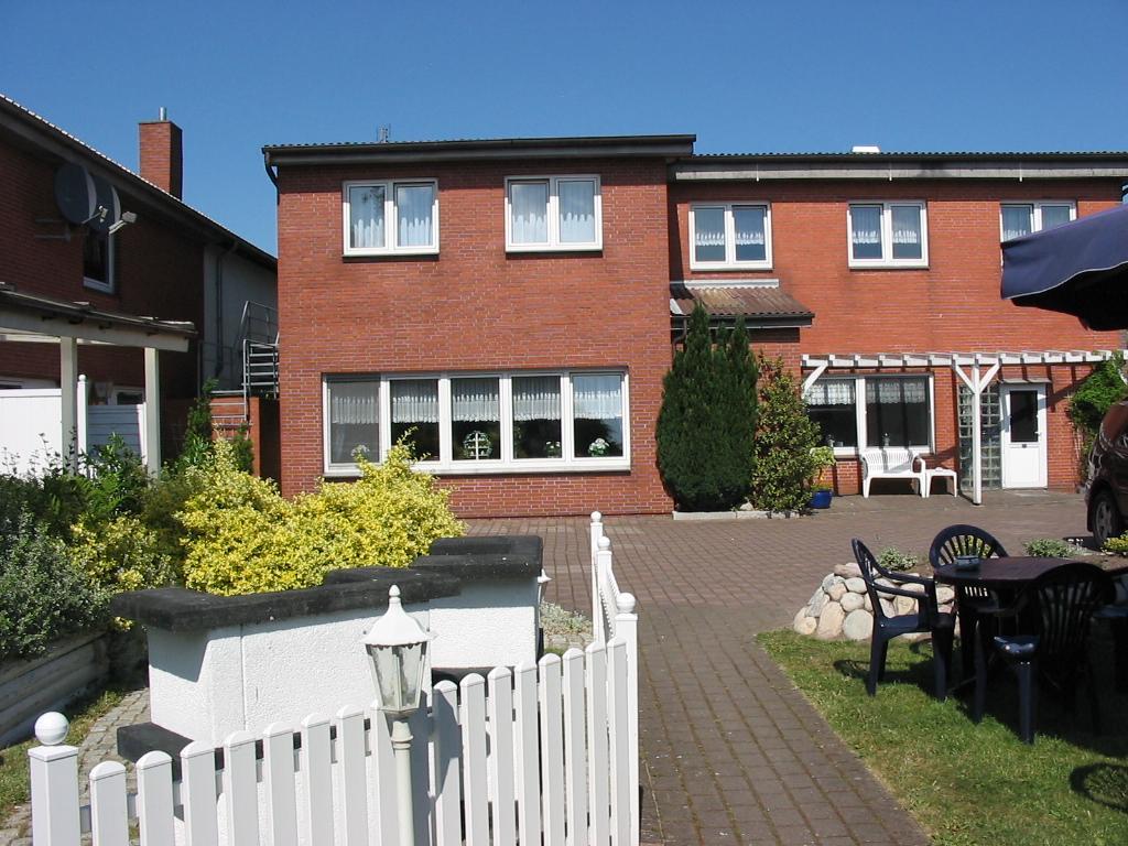 Karstens Gasthof Nordhastedt エクステリア 写真