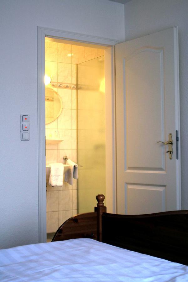 Karstens Gasthof Nordhastedt エクステリア 写真